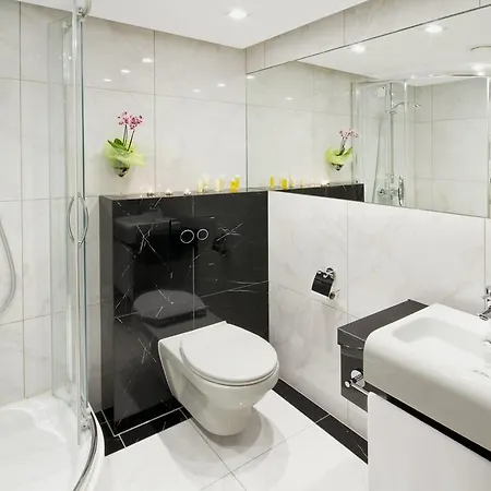 Szálloda Fahrenheit 3*